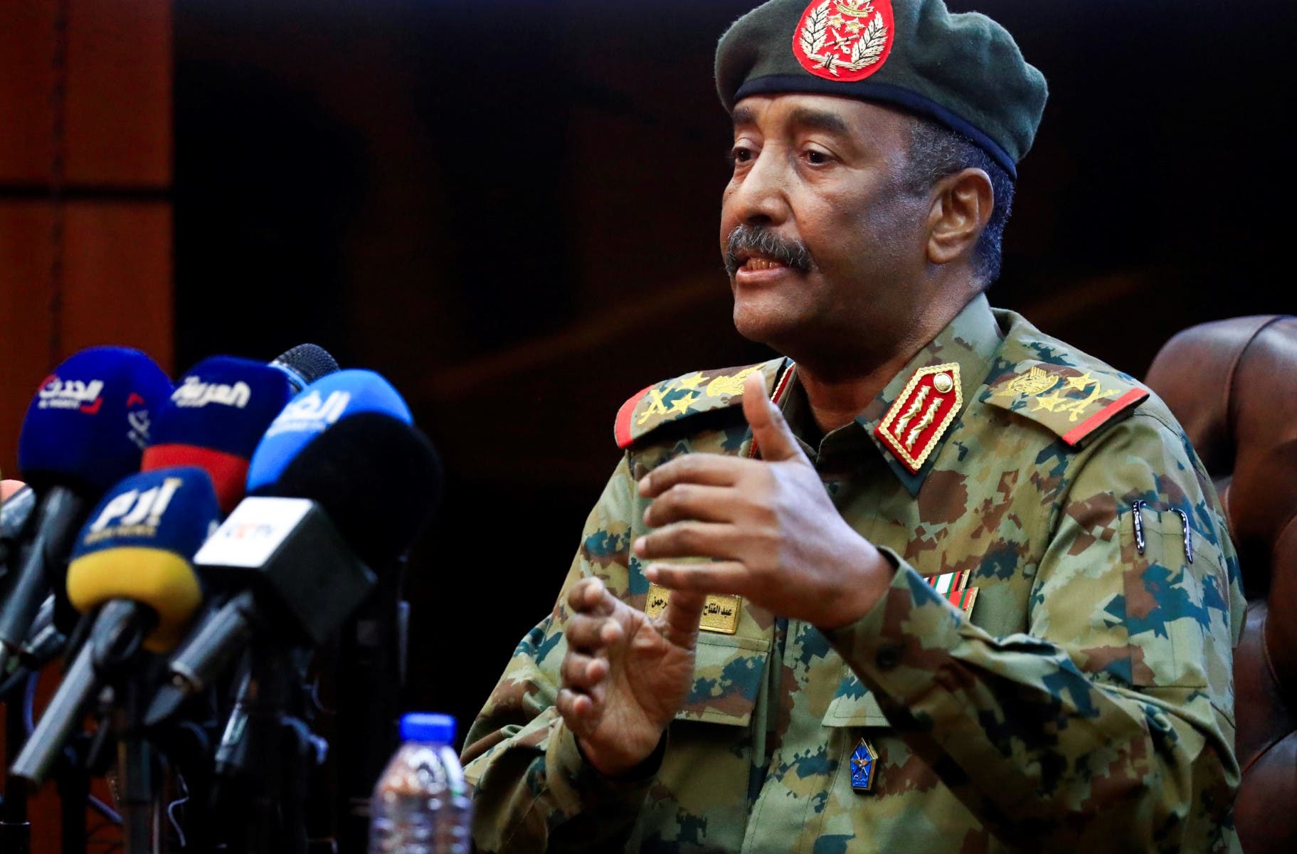 قائد القوات السودانية عبد الفتاح البرهان (أرشيفية- فرانس برس)