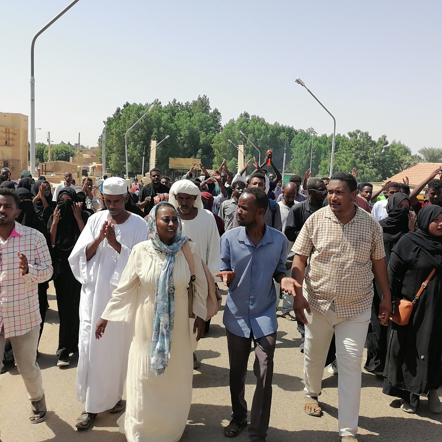 السودان.. هدوء حذر بعد احتجاجات ومقتل 3 أشخاص وجرح 12 عسكرياً