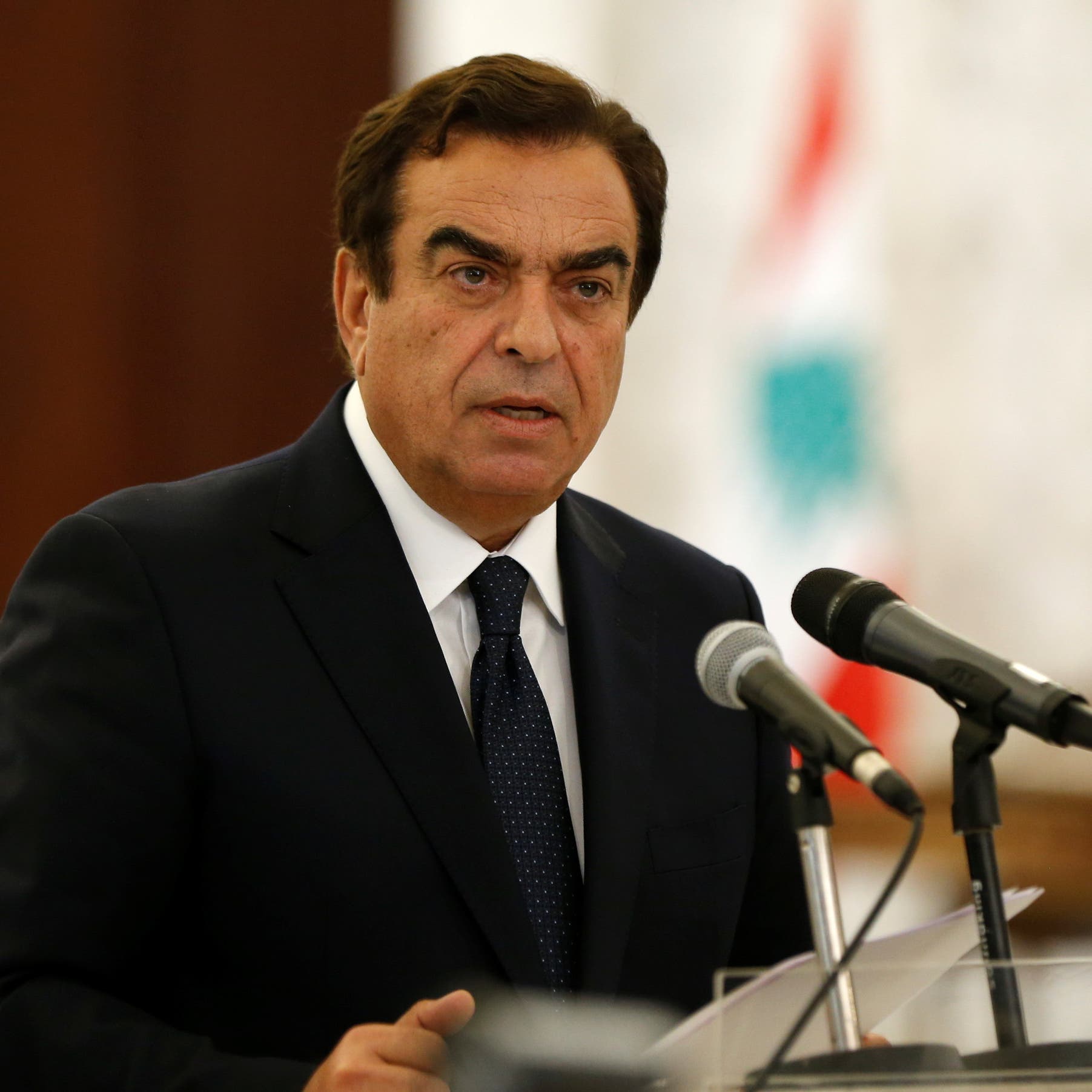 رؤساء سابقون للحكومة: آراء قرداحي ضربة لعلاقات لبنان العربية