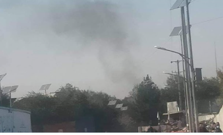 دخان يتصاعد بالقرب من المستشفى العسكري في كابل 