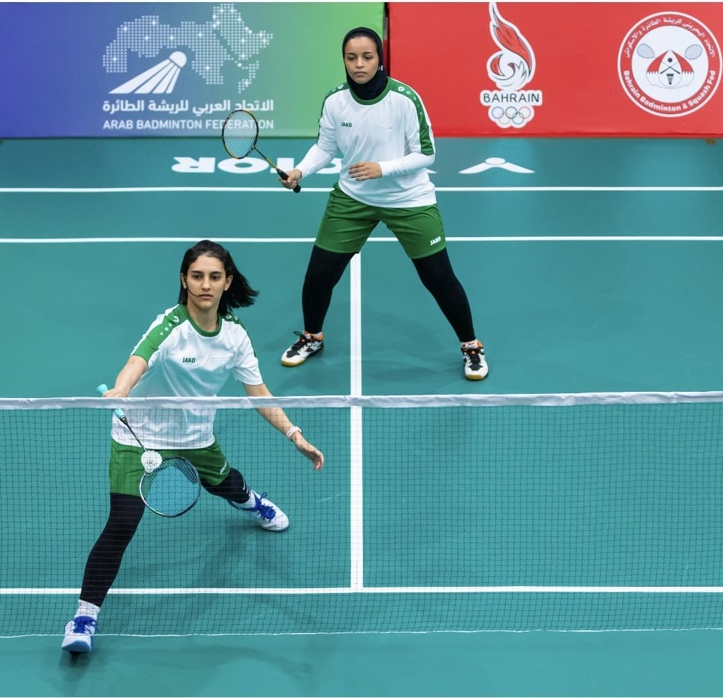 السعوديتان هيا ورنا تتأهلان لنصف النهائي في كأس العرب للريشة ..
