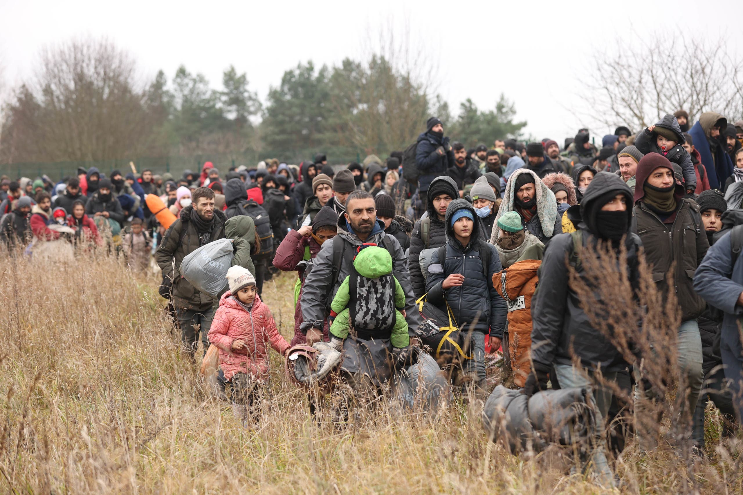 مهاجرون على الحدود بين بيلاروسيا وبولندا