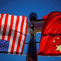أميركا تحظر 3 شركات اتصالات صينية ضخمة