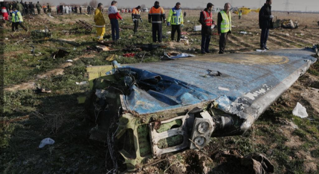 قطعات هواپیمای سرنگون‌شده اوکراینی