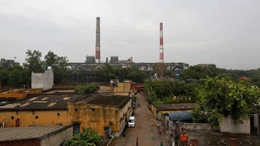 Chimneys of a coal-fired power plant are pictured in New Delhi, India, July 20, 2017. Picture taken July 20, 2017. (File Photo: Reuters)