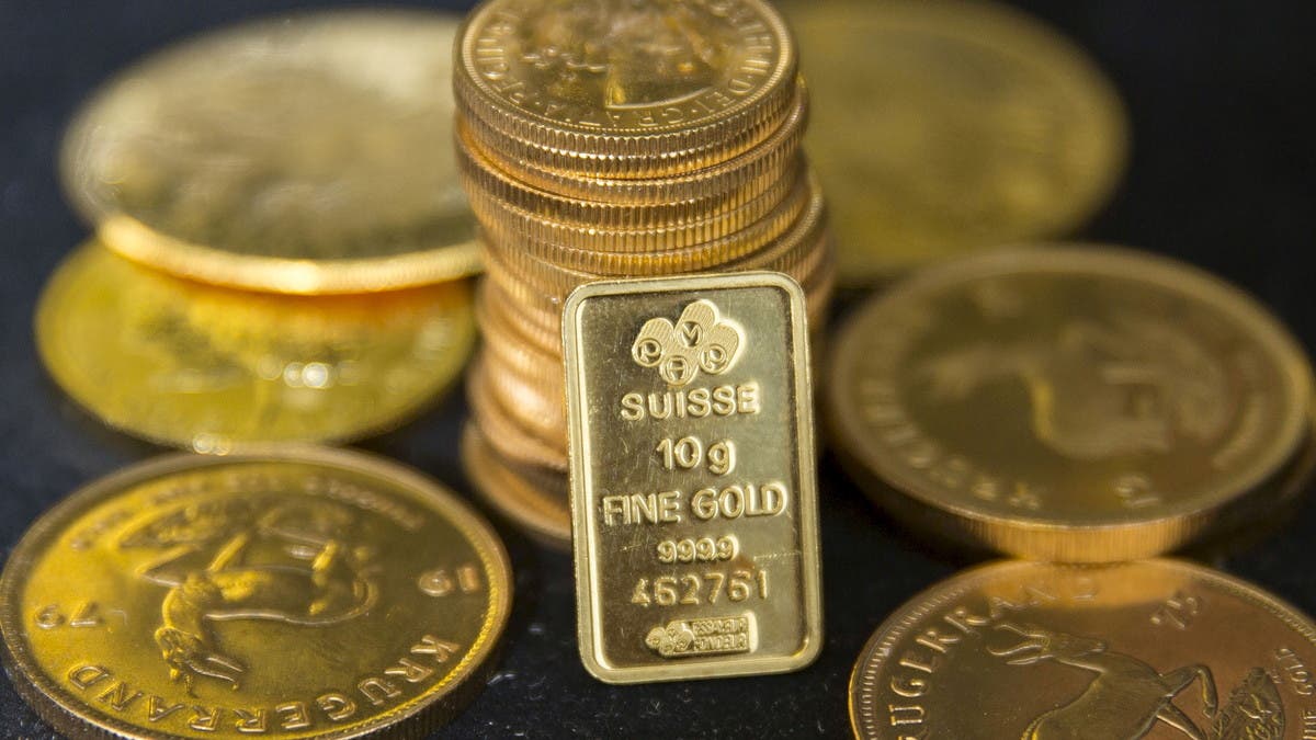 الذهب يتراجع ​​لليوم الثالث مع ارتفاع عوائد السندات قبل اجتماع الفيدرالي