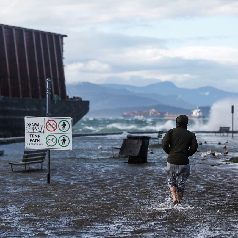 Floods cut rail access to Canada’s Vancouver port, disrupting goods shipments