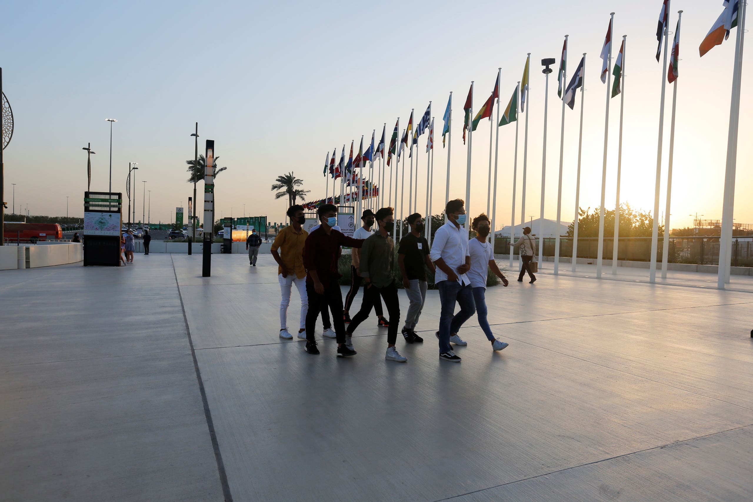 People arrive at Dubai Expo 2020 in Dubai, United Arab Emirates October 5, 2021. (File photo: Reuters)