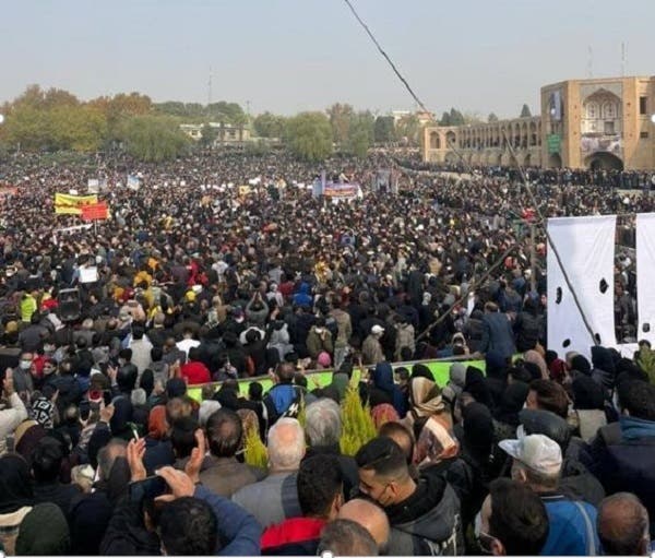 من احتجاجات أصفهان بإيران 