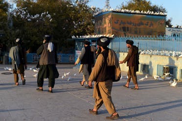 عناصر  من حركة طالبان في مزار شريف