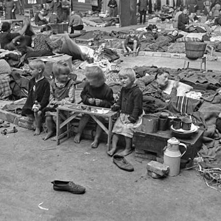 هكذا مات آلاف الأطفال الألمان جوعاً بالدنمارك