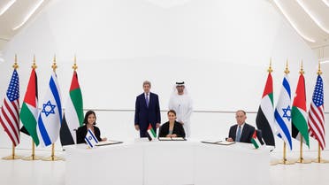 وزير المياه والري الأردني وزيرة التغير المناخي الإماراتية ووزيرة الطاقة الإسرائيلية