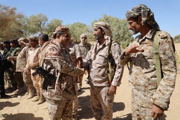 المقدشي يتفقد الخطوط الأمامية للجيش والمقاومة الشعبية في المنطقة العسكرية السابعة