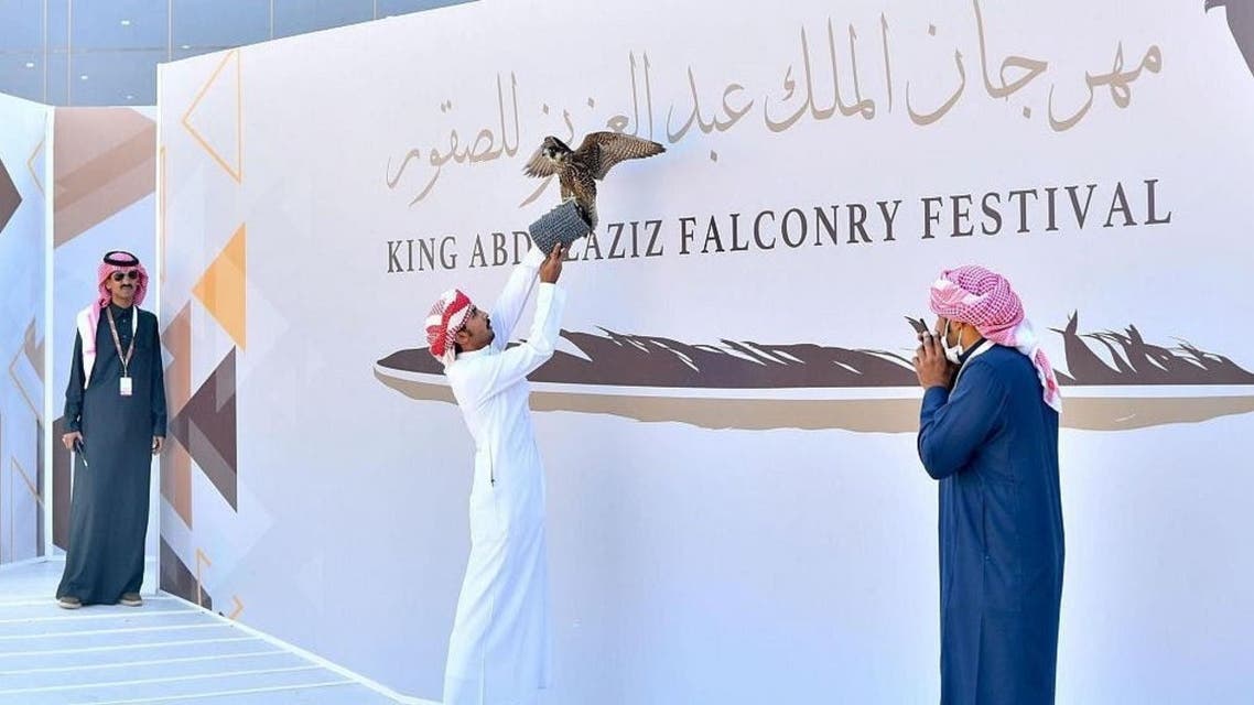 Saudi Arabia kicks off fourth edition of King Abdulaziz Falconry Festival