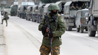 دبابات روسية تنتشر بضواحي دونيتسك بعد اعتراف بوتين باستقلالها