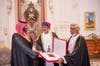 سلطان عمان يقدم لولي العهد السعودي وسام عُمان المدني من الدرجة الأولى