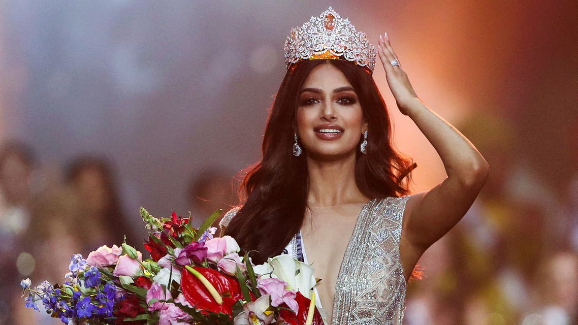 Miss Universe winner Miss India Harnaaz Sandhu poses after being declared winner of the Miss Universe pageant in the Red Sea resort of Eilat, Israel December 13, 2021. REUTERS/Ronen Zvulun REFILE - QUALITY REPEAT
