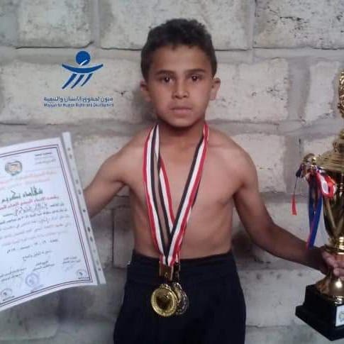 مقتل طفل يمني بطل جمباز في صفوف الحوثيين يثير عاصفة جدل 