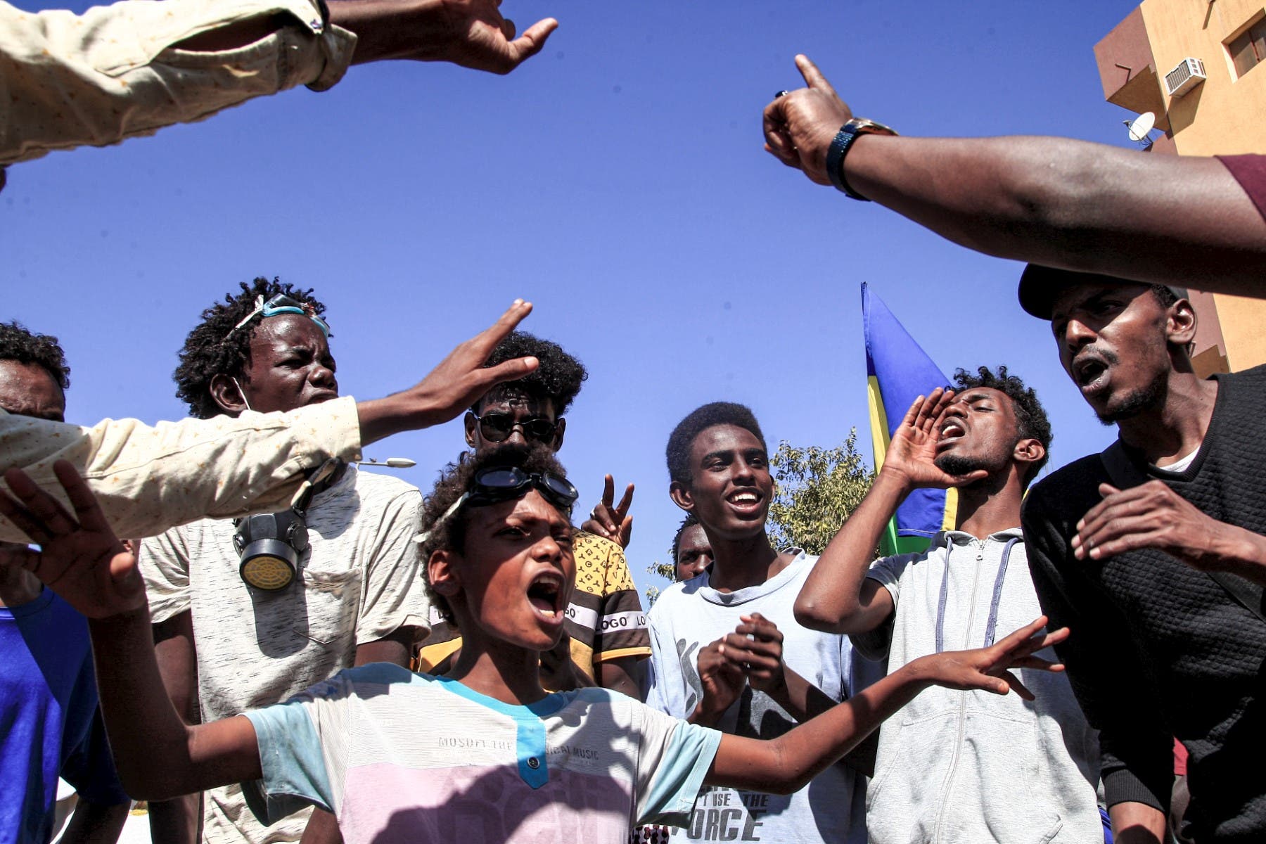 New manifestations in Sudan … and the authorities close the bridges in Khartoum