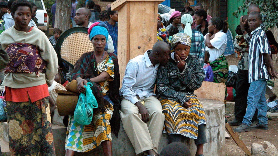 Congo refugees take shelter inside the UN compound in Bukavu, eastern Democratic Republic of Congo in this picture released by United Nations Mission in the Democratic Republic of Congo (MONUC) on June 7, 2004. (File photo: Reuters)