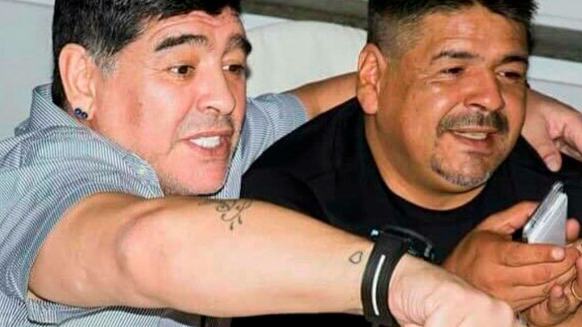 وفاة شقيق مارادونا بأزمة قلبية