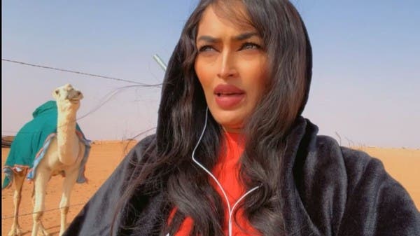 سعودية تنطلق في رحلة من الرياض إلى الحجاز على جمل