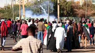 سوڈان میں ہزاروں افراد کے فوج مخالف مظاہروں سے قبل ٹیلی مواصلاتی نظام درہم برہم 