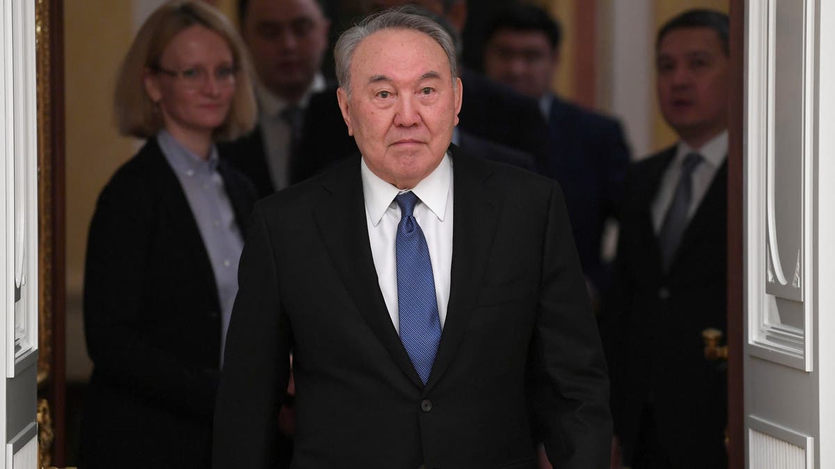 كازاخستان الغاضبة تهاجم الرئيس السابق نزارباييف: "ارحل أيها العجوز"