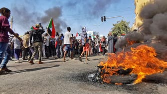 في ذكرى اعتصام الإطاحة بالبشير.. مقتل متظاهر سوداني