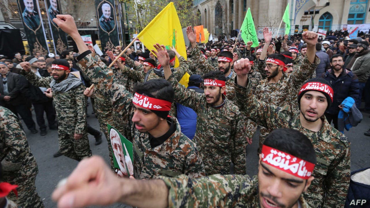 Young supporters of the Wilayat al-Faqih movement