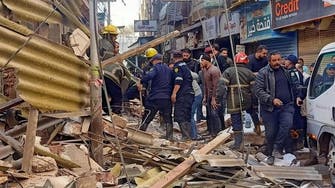 بعد ساعات من الزلزال.. قتلى وجرحى بانهيار بناء في مصر