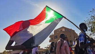 أحزاب سودانية توقع على وثيقة مقترحة للفترة الانتقالية