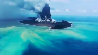 هشدار سونامی در جزیره تونگا پس از فعال‌شدن آتشفشان در کف اقیانوس آرام