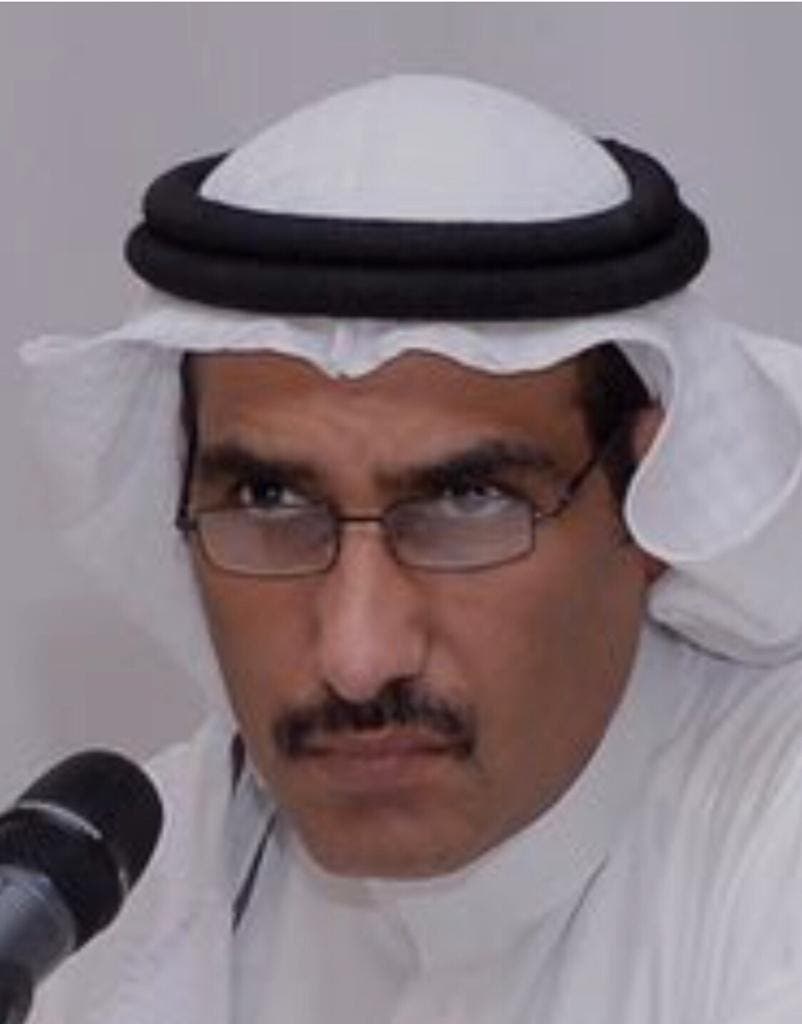  الكاتب والناقد السعودي جلال الطالب