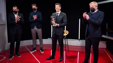 ليفاندوفسكي يفوز بجائزة فيفا لأفضل لاعب في العالم