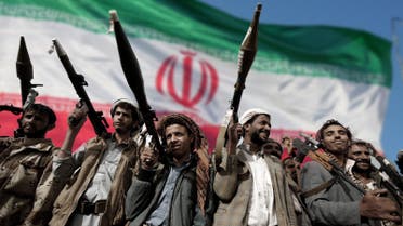 ميليشيا الحوثي تحمل أسلحة إيرانية