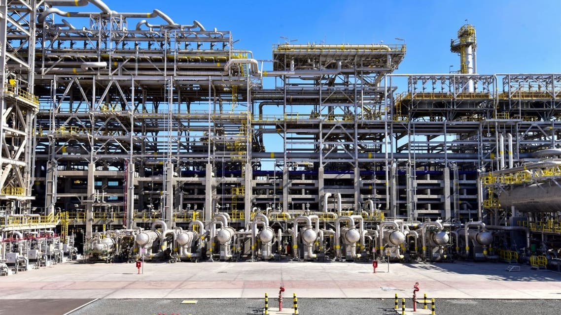 A picture released by KNPC, a subsidiary of the Kuwait Petroleum Corporation on November 11, 2020, shows the Crude Distillation Unit at the Mina Abdullah Refinery in the Fahaheel district some 35 kilometers south of Kuwait City. (AFP)