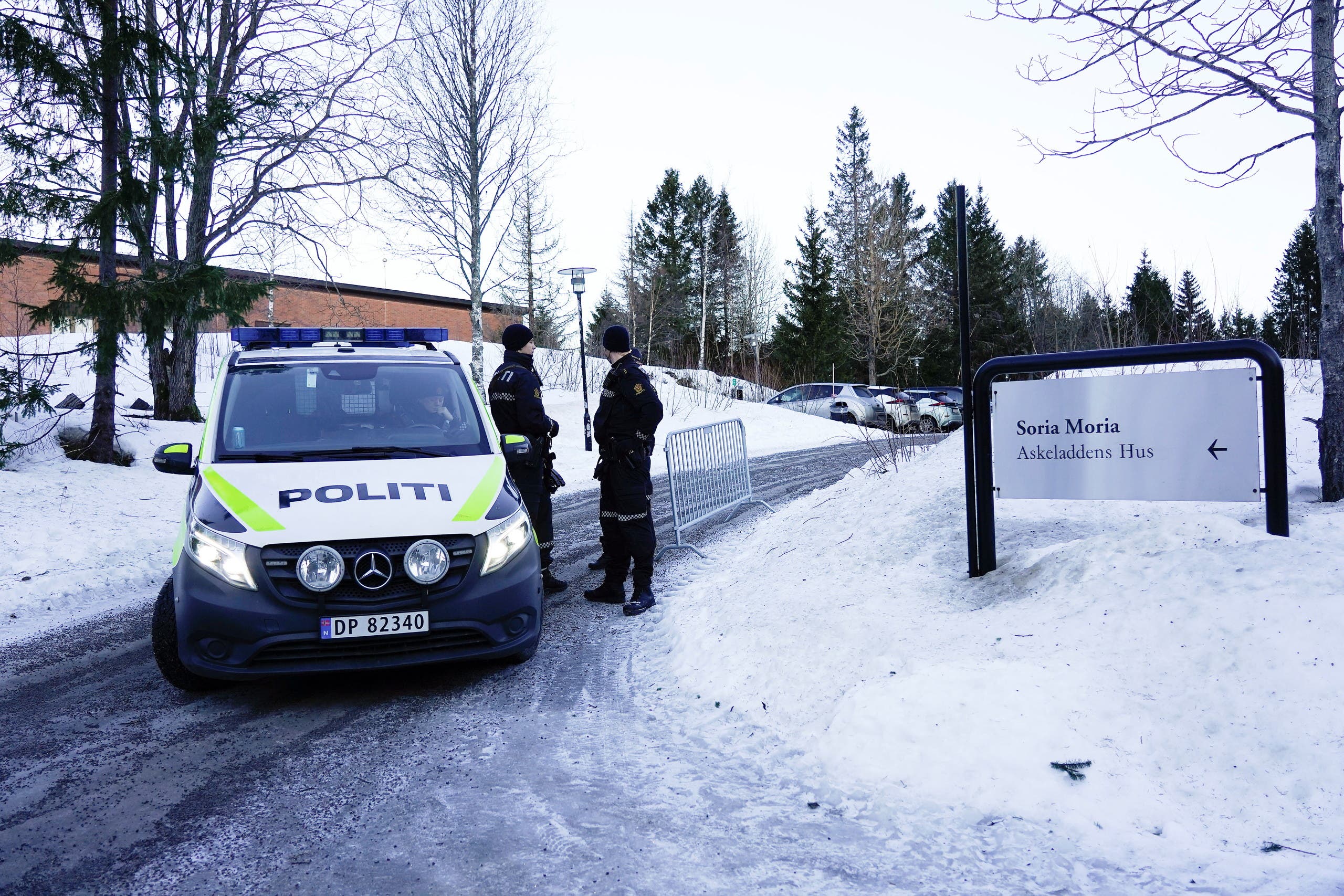 الشرطة النرويجية تغلق الشارع المؤدي لفندق "سوريا موريا"