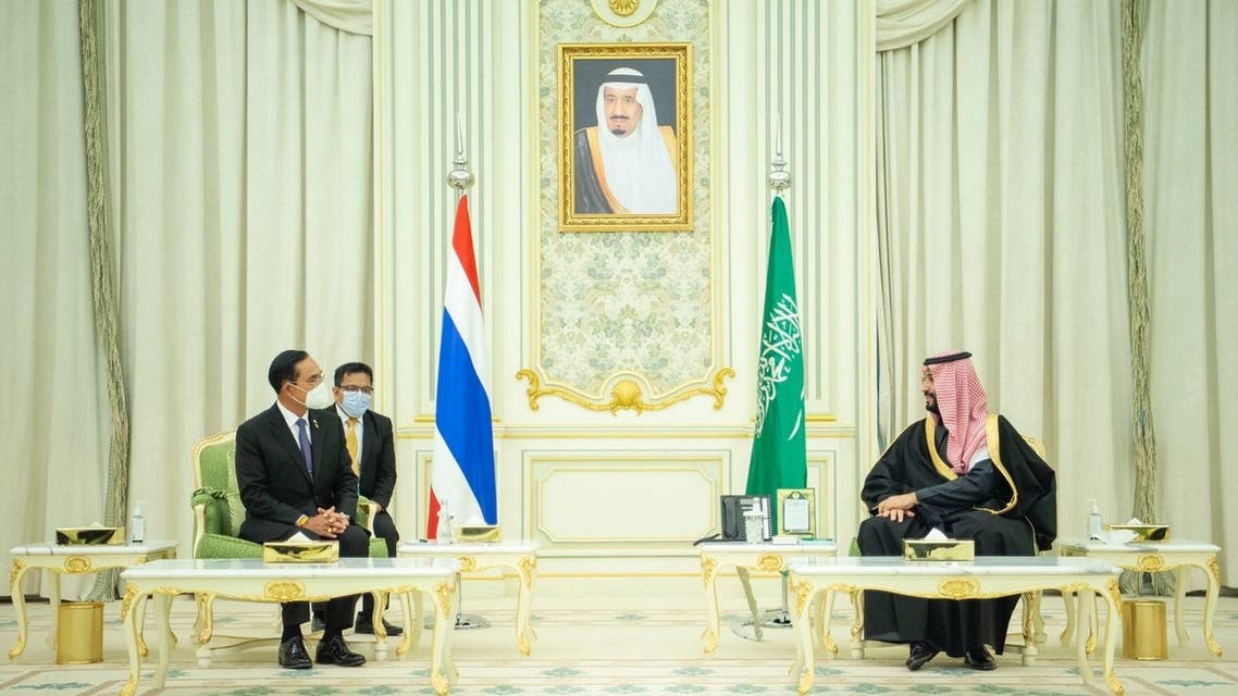 Saudi Arabia’s Crown Prince Mohammed bin Salman meets Thailand’s Prime Minister, Prayut Chan-o-cha, in Riyadh on January 25, 2022, as first official talks after 30 years get underway. (SPA)