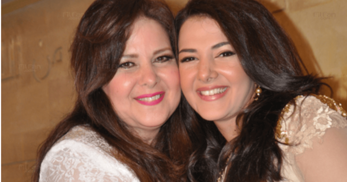 دنيا سمير غانم ووالدتها الراحلة دلال عبدالعزيز