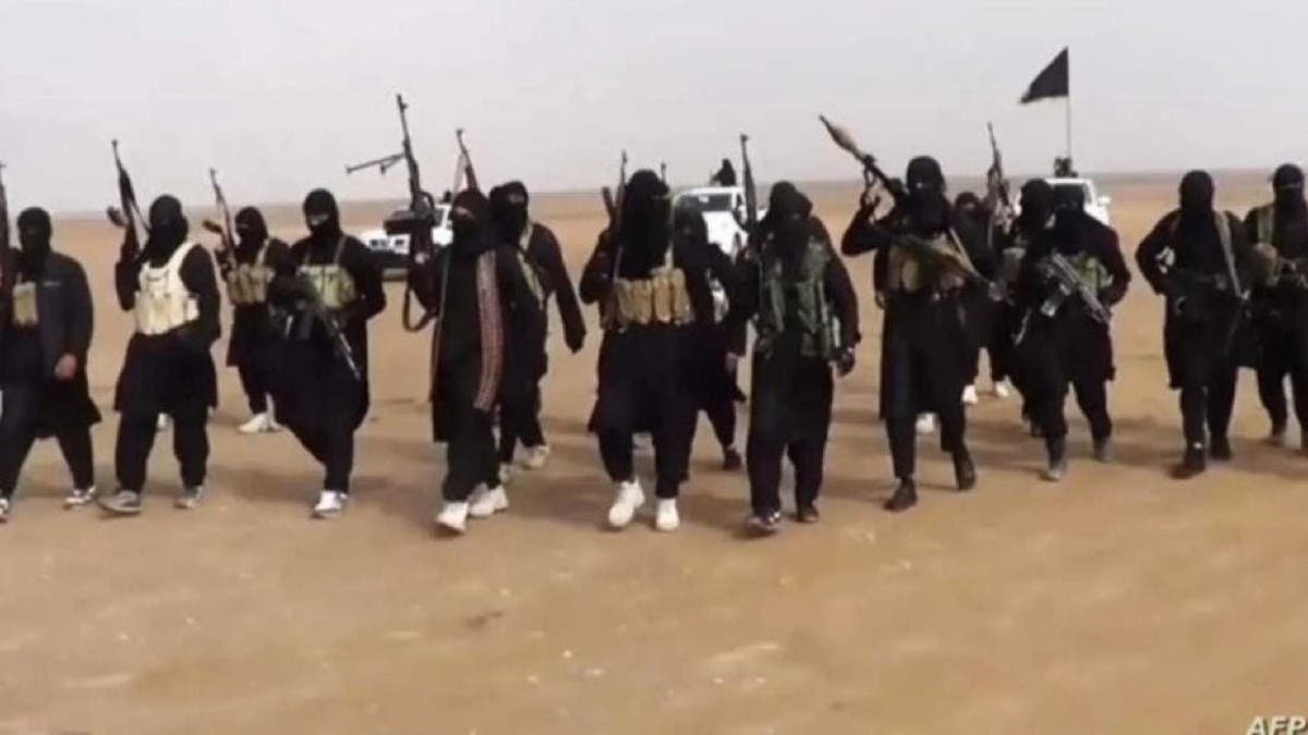 المرصد: مقتل 15 عسكريا سوريا في هجوم لتنظيم داعش