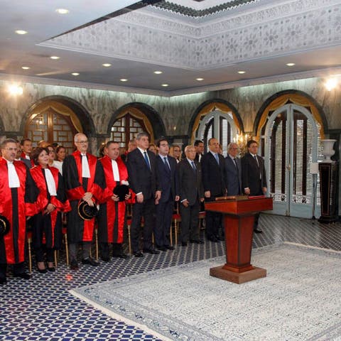 بعد قرار حله.. الشرطة تغلق المجلس الأعلى للقضاء في تونس