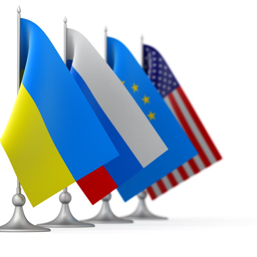 زيارات مكوكية ودبلوماسية مكثفة لنزع فتيل الأزمة حول أوكرانيا