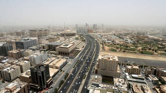 Police arrest thieves in Riyadh, seize 26 stolen vehicles and money