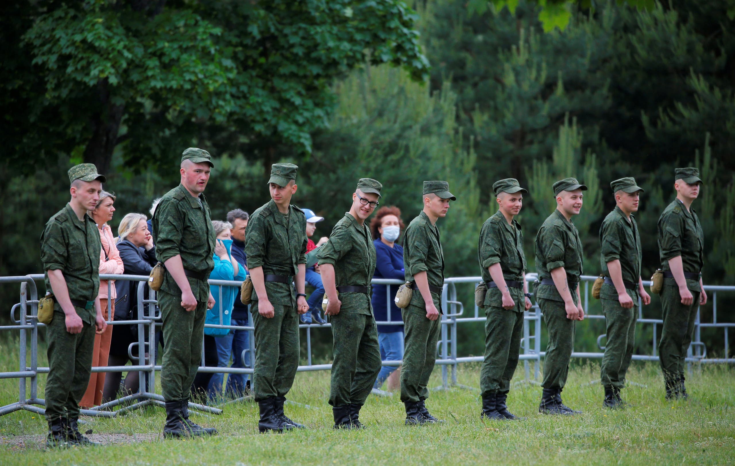 جنود بيلاروسيون (أرشيفية)