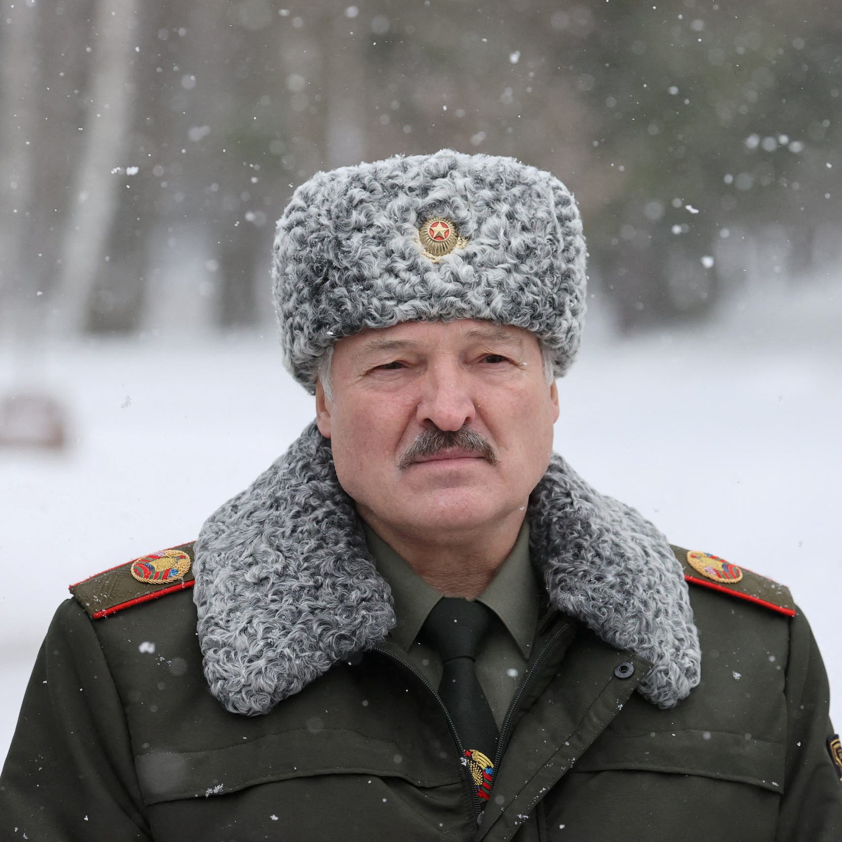 تصريح غريب.. رئيس بيلاروسيا سيصبح كولونيل بالجيش الروسي