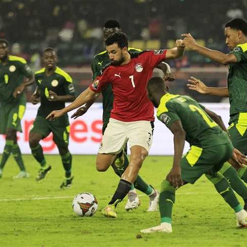 توقيف تركي طعن جيرانه المصريين لإزعاجهم له خلال كأس إفريقيا
