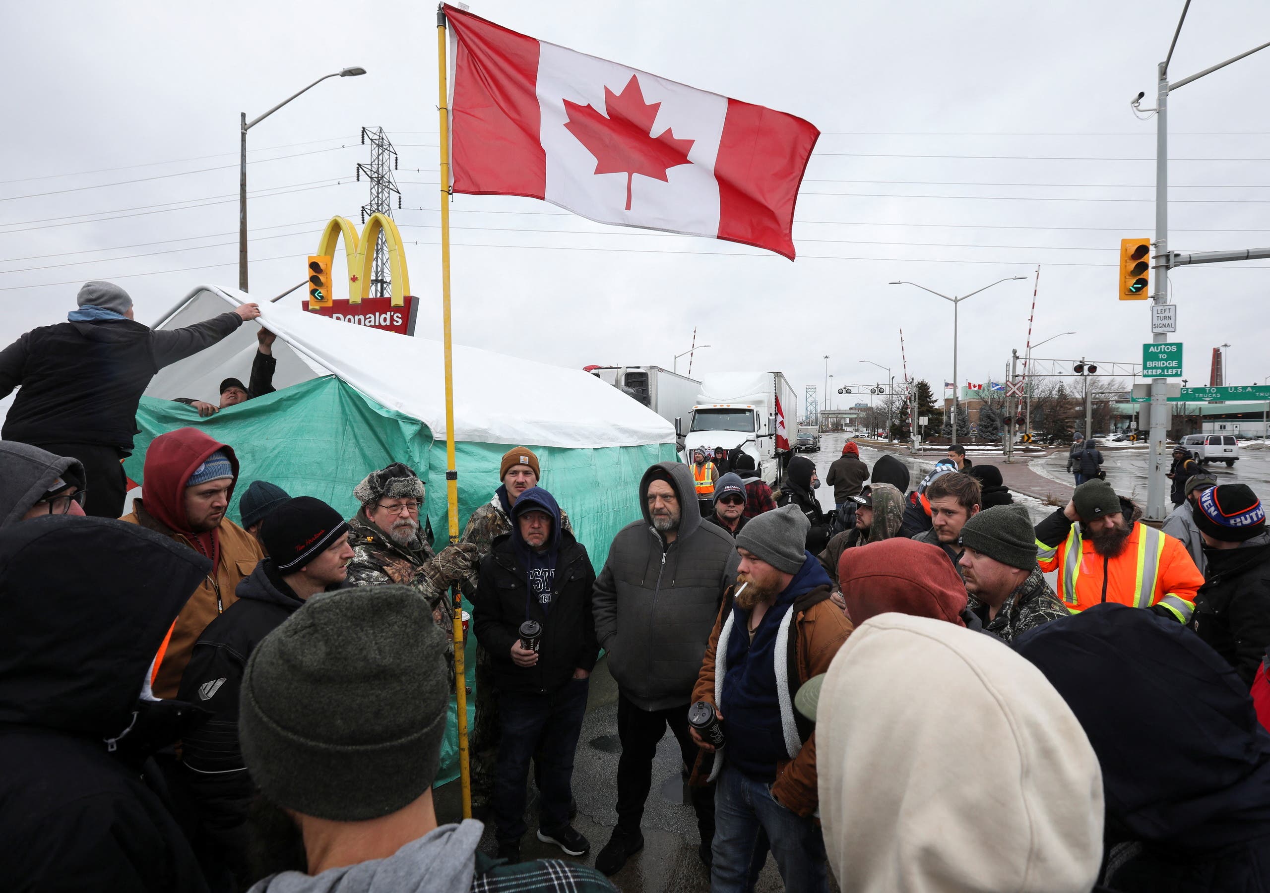 احتجاج سائقي الشاحنات والداعمين لهم في أونتاريو