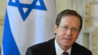 Israeli President Isaac Herzog meets with the British prime minister (not seen) inside Number 10 Downing Street in central London on November 23, 2021 during his three-day visit. (Photo by JUSTIN TALLIS / POOL / AFP)
