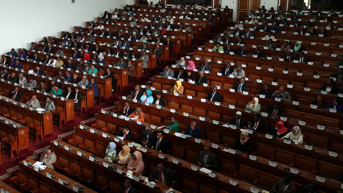 البرلمان الإثيوبي يرفع حالة الطوارئ مبكراً